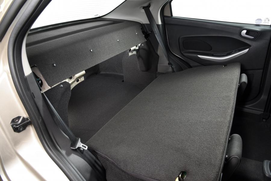 Интерьер Ford Figo Sedan 2018 года  (фото 40 из 45)